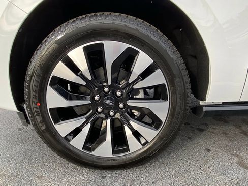 New 2026 Ford Expedition Max Platinum w/ Driver's Package image 30