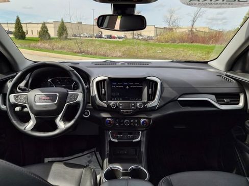Used 2023 GMC Terrain SLT w/ LPO, Floor Liner Package FWD image 40