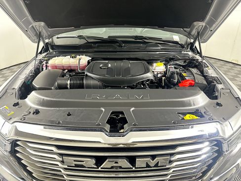 Used 2025 RAM 1500 Laramie RWD image 32