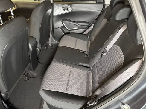 Used 2021 Kia Soul LX FWD image 20