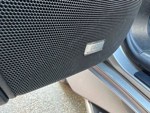 Used 2019 Lexus LX 570 4WD image 12