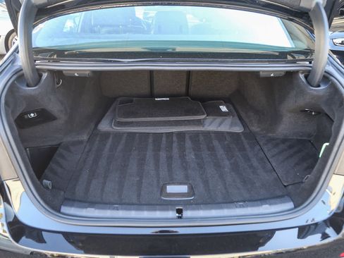 Certified 2023 BMW 530e w/ Convenience Package image 23