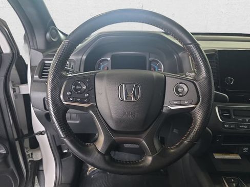 Used 2022 Honda Pilot TrailSport image 20