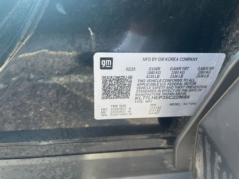 Used 2025 Chevrolet Trax LT image 27