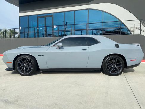 Used 2021 Dodge Challenger R/T w/ Performance Handling Group RWD image 4