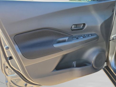 Certified 2025 Nissan Kicks Play S image 18