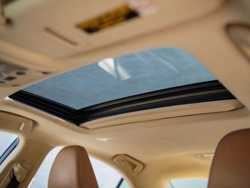 Used 2016 Lexus IS 200t w/ Premium Package image 37