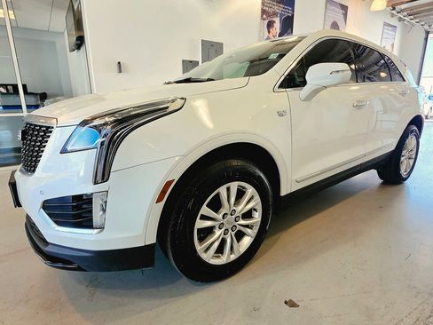 Used 2022 Cadillac XT5 Luxury FWD image 4