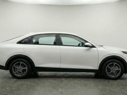 Used 2025 Kia K4 FWD image 11