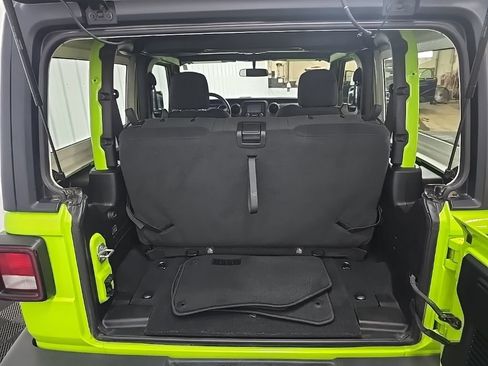 Used 2021 Jeep Wrangler Sport AWD/4WD image 11