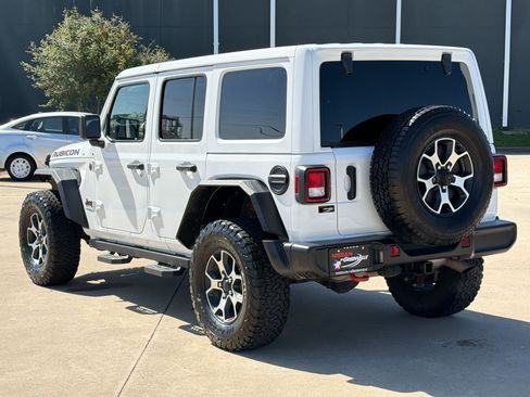 Used 2022 Jeep Wrangler Unlimited Rubicon w/ Cold Weather Group AWD/4WD image 3