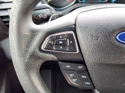 Used 2017 Ford Escape SE w/ Equipment Group 201A image 29