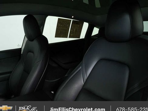 Used 2022 Tesla Model Y Performance image 5