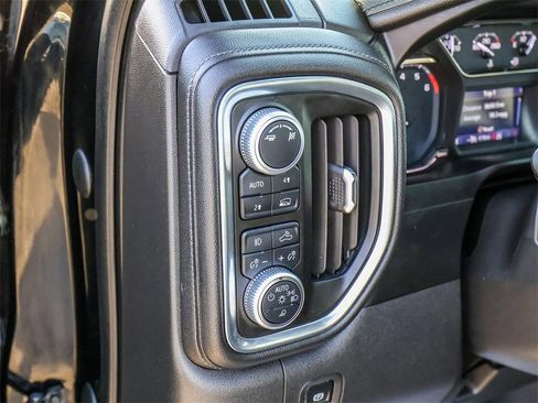 Used 2019 GMC Sierra 1500 SLT image 27