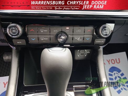 New 2026 Jeep Compass Latitude image 23