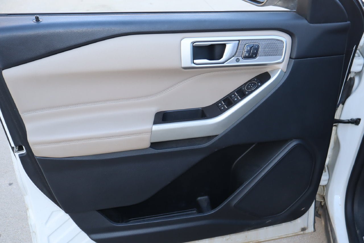 Used 2020 Ford Explorer Limited RWD image 22