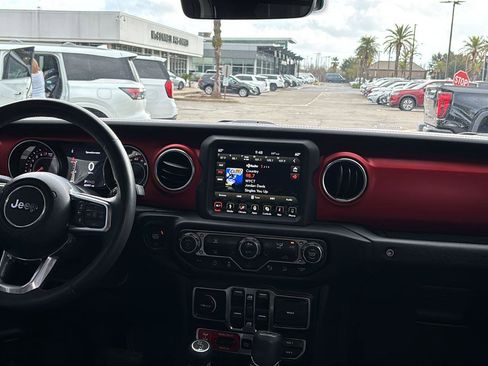 Used 2019 Jeep Wrangler Unlimited Rubicon image 23