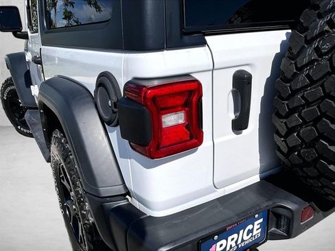 Used 2022 Jeep Wrangler Sport AWD/4WD image 29