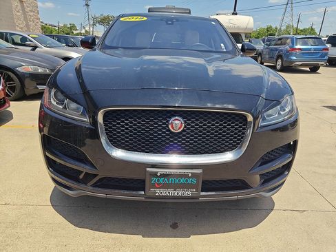 Used 2018 Jaguar F-PACE Premium AWD/4WD image 3
