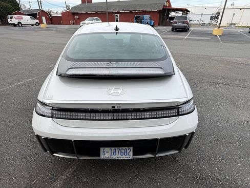 Used 2023 Hyundai Ioniq 6 Limited image 12