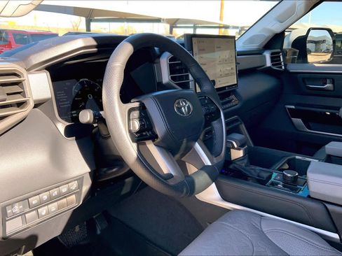 Used 2023 Toyota Tundra Limited image 16