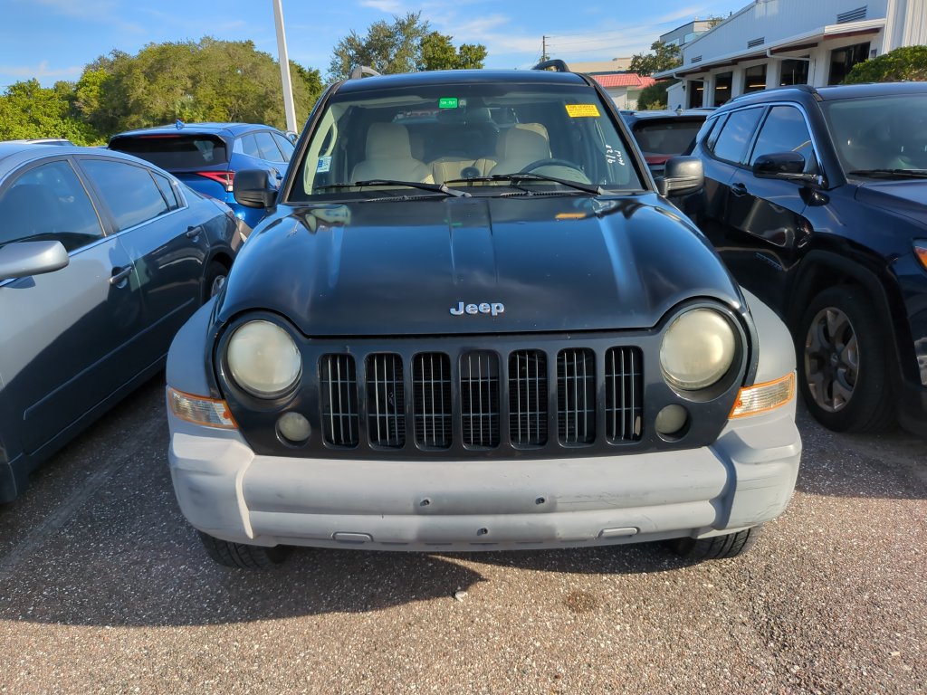 Used 2005 Jeep Liberty Sport RWD image 4