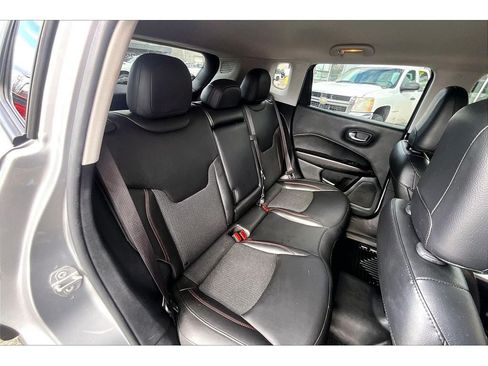 Used 2021 Jeep Compass Trailhawk AWD/4WD image 30