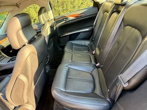 Used 2013 Lincoln MKZ image 43