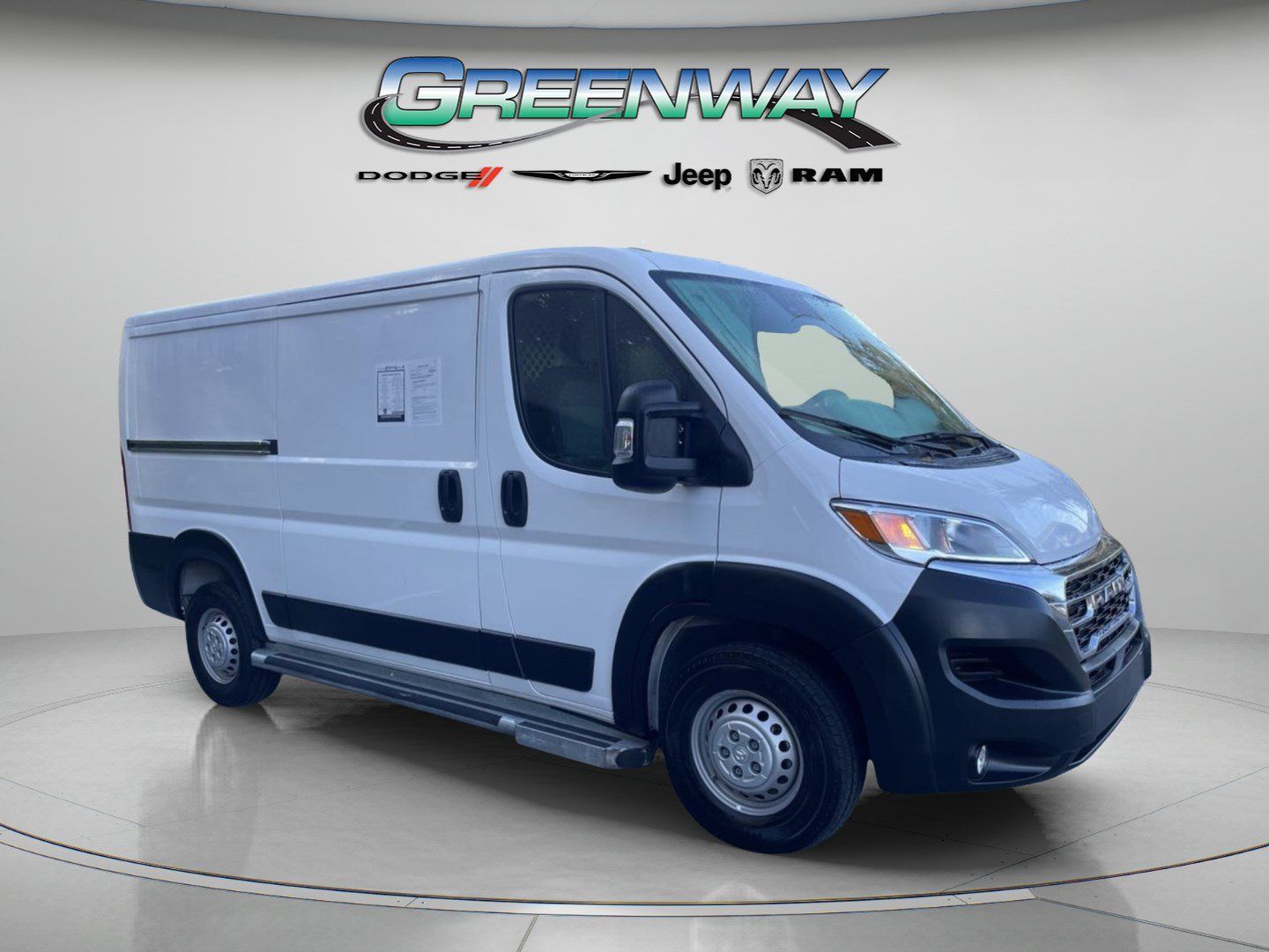 Used 2025 RAM ProMaster 2500 w/ U-Haul Equipment Group FWD image 1