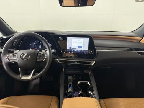 Certified 2025 Lexus RX 350 FWD w/ Technology Package image 34