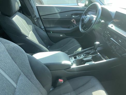 Used 2025 Honda Accord Sport image 6