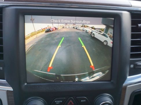 Used 2016 RAM 1500 Laramie w/ Convenience Group AWD/4WD image 11