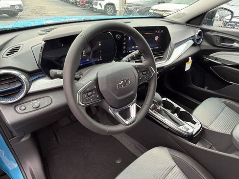 New 2026 Chevrolet Trax LT w/ Driver Confidence Package FWD image 20