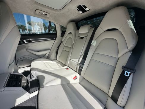 Certified 2023 Porsche Panamera GTS image 36