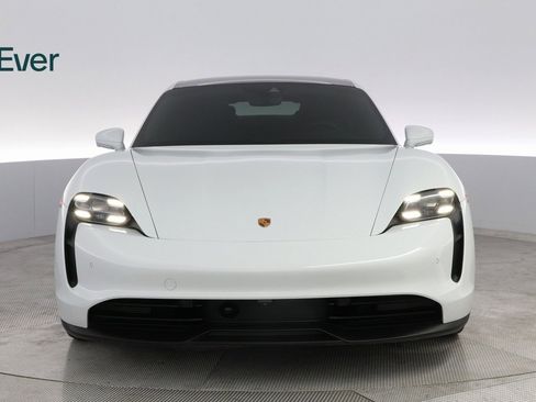 Used 2022 Porsche Taycan 4S image 3