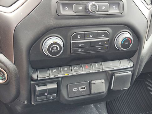 New 2025 Chevrolet Silverado 1500 Custom Trail Boss w/ Dark Appearance Package image 17