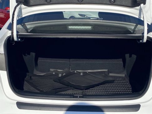 Certified 2024 Toyota Corolla SE image 18