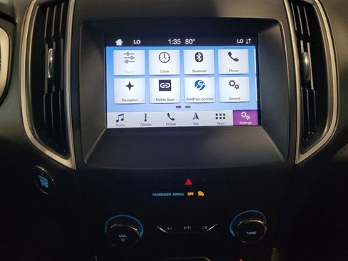 Used 2019 Ford Edge SEL w/ Equipment Group 201A FWD image 25