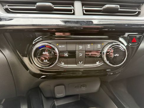 New 2026 Chevrolet Trax RS w/ Sunroof Package image 19