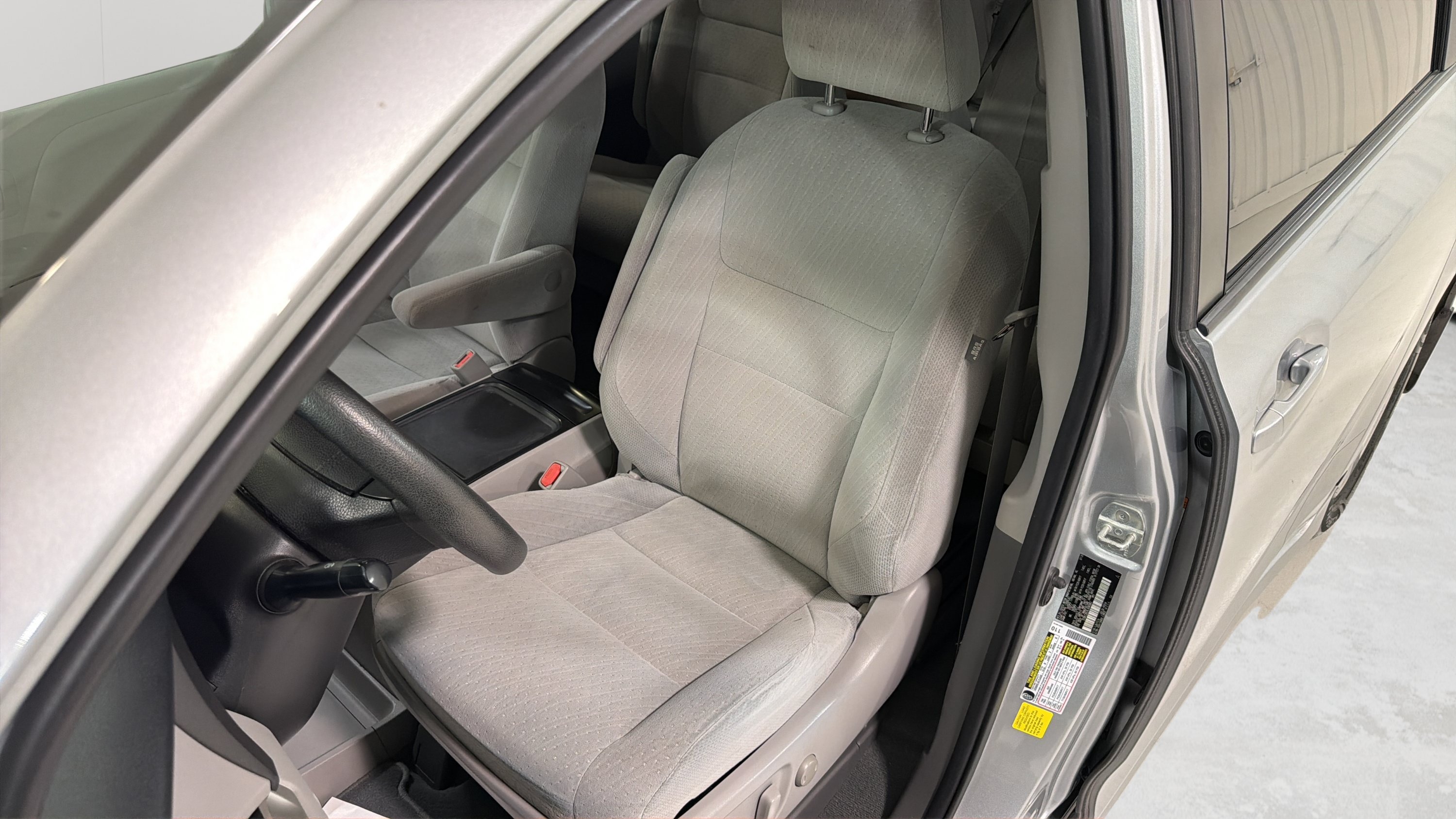 Used 2020 Toyota Sienna LE FWD image 9