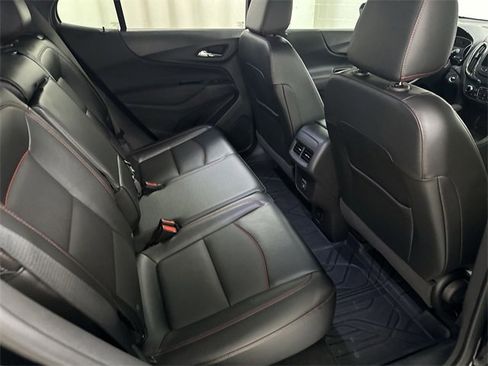 Used 2023 Chevrolet Equinox RS w/ RS Leather Package image 17