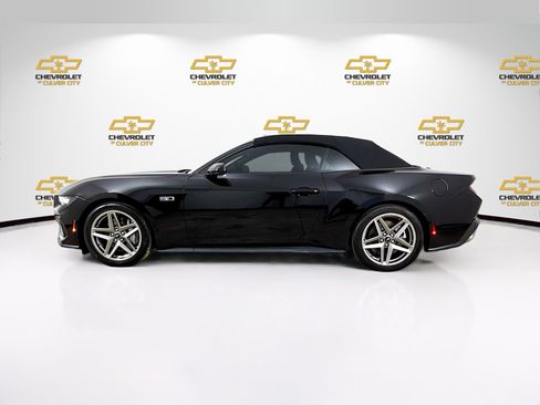 Used 2024 Ford Mustang GT Premium image 4