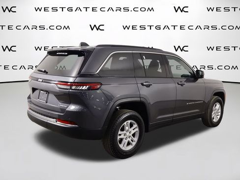 Used 2025 Jeep Grand Cherokee Laredo RWD image 45