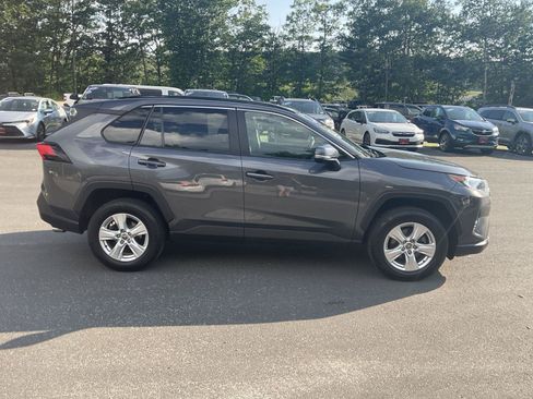 Used 2021 Toyota RAV4 XLE w/ Convenience Package AWD/4WD image 6