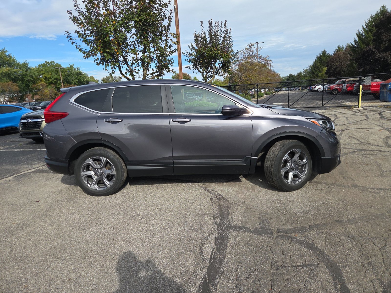 Used 2017 Honda CR-V EX-L image 2