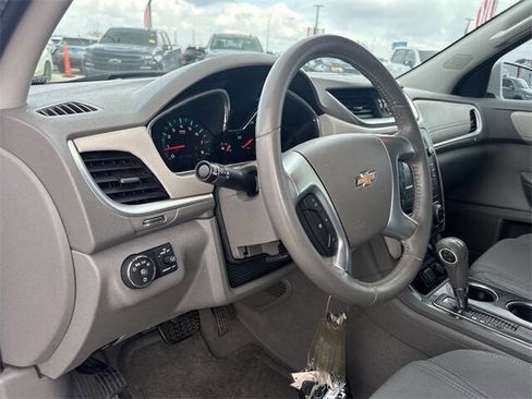 Used 2017 Chevrolet Traverse LT image 10
