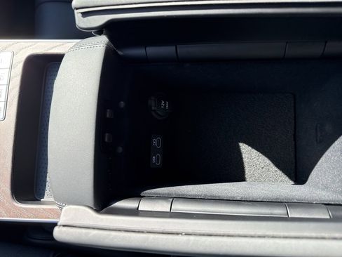 Used 2025 Genesis G80 2.5T Advanced image 29