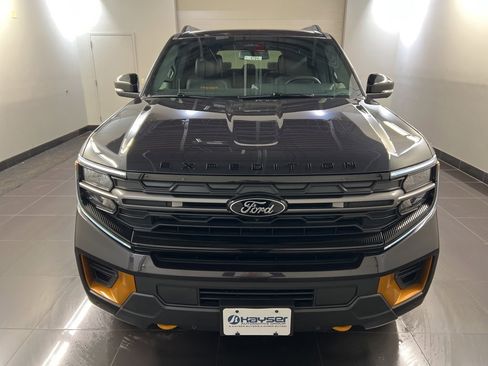 New 2025 Ford Expedition Tremor image 2