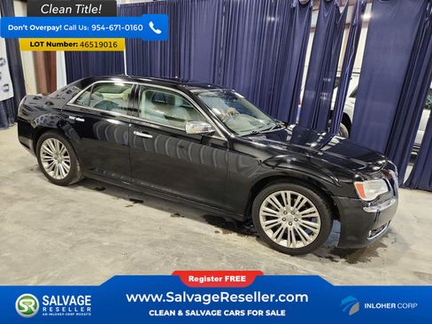 Used 2012 Chrysler 300 C w/ 19-Premium Speaker Group RWD image 5