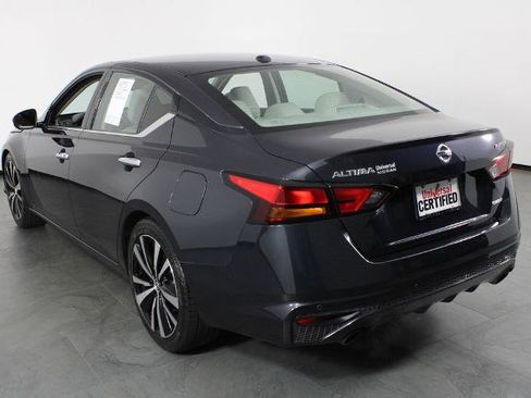 Certified 2020 Nissan Altima 2.0 Platinum FWD image 5